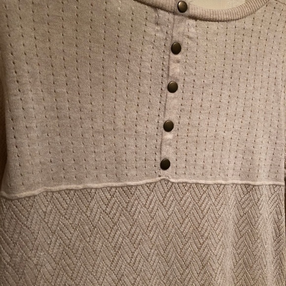 Shrinking Violet White sweater Cream Light Knit - Picture 3 of 6